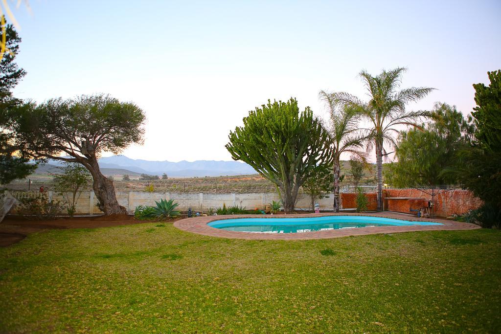 Oudtshoorn Homestay Accommodation Buitenkant foto